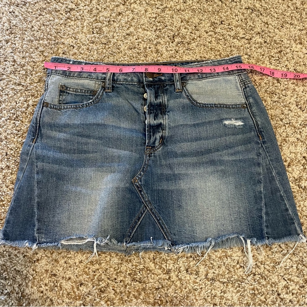 American Eagle Distressed Button Fly Raw hem mini skirt 6 - Picture 9 of 11